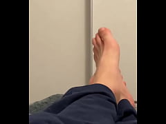 Play MP4 - It&rsquo;s a cold day today