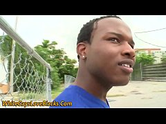 Play MP4 - Teen face fucked outdoors