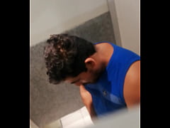 Play MP4 - Hetero pajero jalandose la pinga