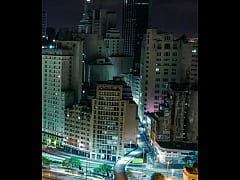 Play MP4 - Quando a mulher de vinte anos encontra um homem de quarenta anos