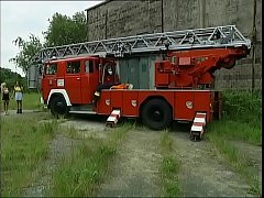 Play MP4 - FMD 0596 04