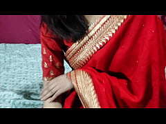 Play MP4 - Pyaasi Sauteli Maa Ne Jawaan Bete Ko Apni Chudai Ke Liye Rajee Kiya