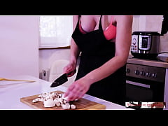 Play MP4 - Naked cooking with Thelma  Episode 3 &colon; risotto