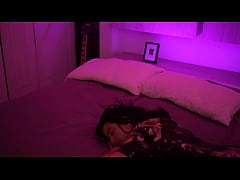 Play MP4 - The beautiful Yaira and her girlfriend spend the night at home