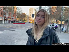 Play MP4 - Visited a Friend in Barcelona and Filled her Mouth