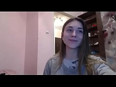 Play MP4 - Sexy young girl live strip tease her amazing body