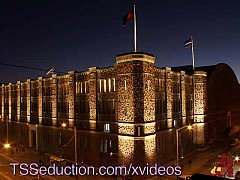 Play MP4 - Ts and her prey