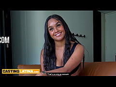 Play MP4 - Seductive amateur latina teen Raffaella Bunty enjoying casting on big dick