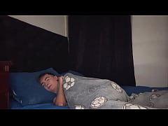 Play MP4 - Mi Amigo Me Despierta Para Tener Sexo