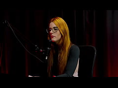 Play MP4 - J&aacute; fica com mulheres a bastante tempo&comma; &eacute; a &uacute;nica que fala que &eacute; liberal&comma; e os curiosos do site porn&ocirc;&period;&period;&period; - Bella Ruiva &lpar;WATCH ON&colon; SHEER&sol;RED&rpar;