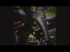 Play MP4 - MR&period;