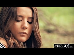 Play MP4 - Gorgeous girl with perfect body strums her guitar then her pussy