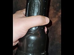 Play MP4 - Little wank