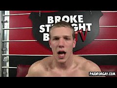 Play MP4 - Straight hunk getting fucked bareback for some cash