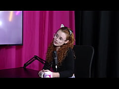 Play MP4 - O padastro descobriu o que ela faz na alta do xvideos&comma; come&ccedil;ou a fazer atendimento presencial e encontrou um pau estranho - Dracaryssg &lpar;SHEER&sol;RED&rpar;