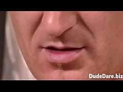 Play MP4 - Construction workers making out and masturbating erotically