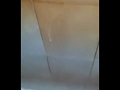 Play MP4 - Me la jalo y me sale mucha leche