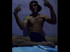 Play MP4 - De nuevo yo activo gente bella&period; Este putito les env&iacute;a besitos&comma; no sean malos besarme y follenme es lo que pido