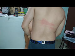 Play MP4 - Los padres de mi amiga estaban en casa&comma; pero ella quer&iacute;a que me la follara bien rico