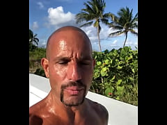 Play MP4 - WALKING IN PARADISE MAXXX LOADZ