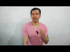 Play MP4 - Jovencito de 22 a&ntilde;os es penetrado por los 20cm del padre de su mejor amigo en una casa de encuentros&excl; Relato sexual