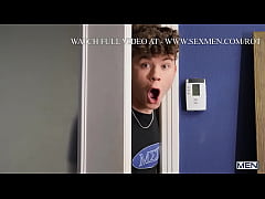 Play MP4 - Horny Frat Bros Part 1&sol; MEN &sol; Damian Night&comma; Drake Von  &sol; stream full at  www&period;sexmen&period;com&sol;rot