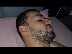 Play MP4 - O cara hetero jpgando game &eacute; seduzido por um gay