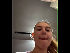 Play MP4 - My trainer fucking me in the gym