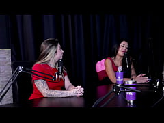 Play MP4 - Nunca se divertiu com dois homens&comma; nunca tinha pensado em criar conte&uacute;do com transsexual&comma; mas&period;&period;&comma; tem muita sensibilidade nos p&eacute;s e gosta do soca fofo - Bruninha a Surfistinha &lpar;WATCH ON&colon; SHEER&sol;RED&rpar;