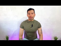 Play MP4 - Bodeguero casado dotado de 22cm hace que Policia Colombiano le de sexo oral en la bodega del trabajo&excl; Relato sexual