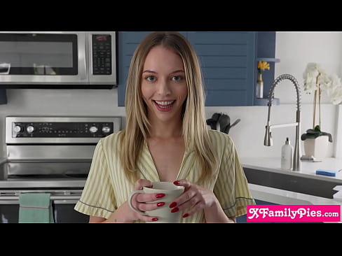 Xfamilypies Com - Cougar Step Mom Brandi Love Left Stepson With Her Great Pals Stepdaughter Lily Larimar